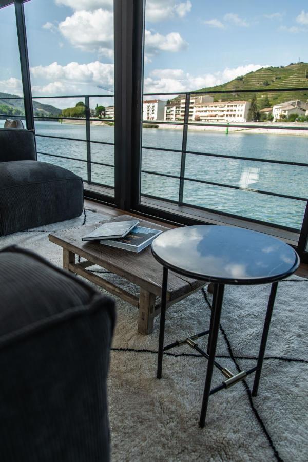 La Peniche - Bed And Bicycle - Tournon Hotel Exterior foto