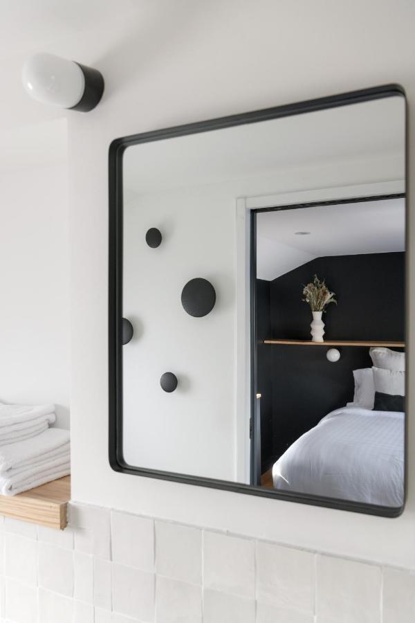 La Peniche - Bed And Bicycle - Tournon Hotel Exterior foto