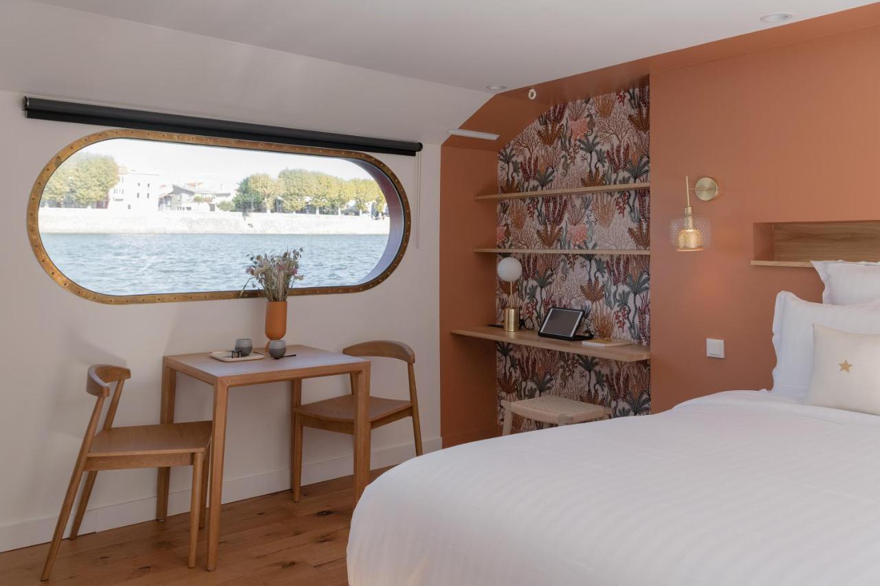La Peniche - Bed And Bicycle - Tournon Hotel Exterior foto